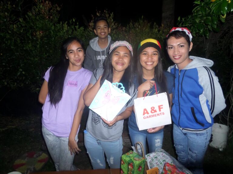 CHRISTMAS PARTY FJY-TALON